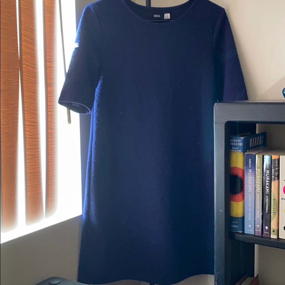 blue short sleeve dress